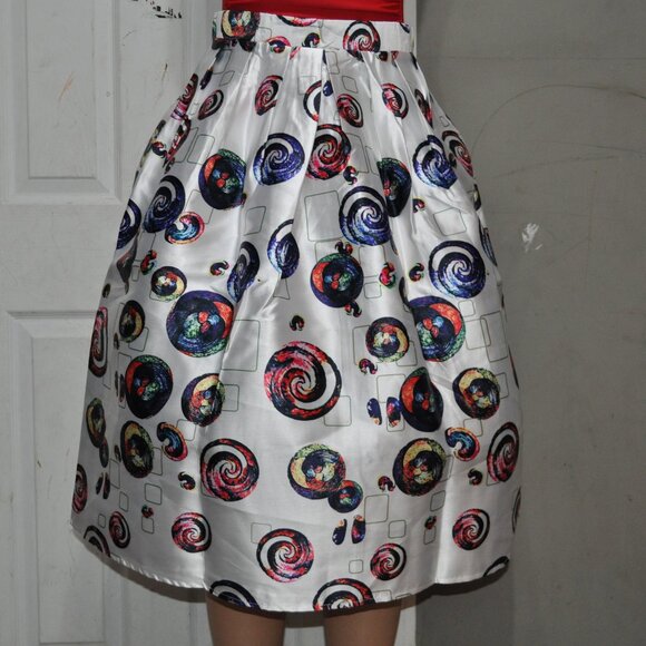 Skirt Fashion Pleated A-Line Female Print All-Match swing skirt Size S, M, L. - Picture 2 of 6